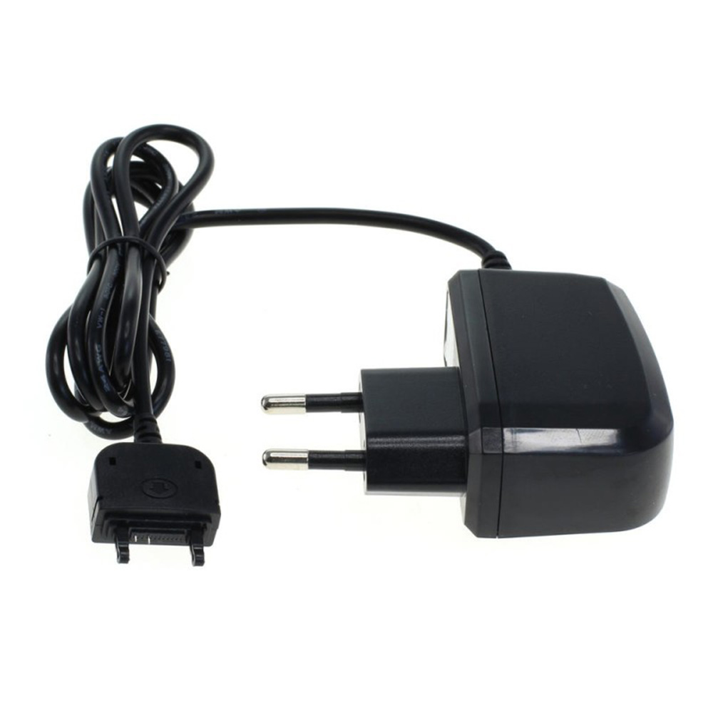 [999] caricabatterie per Sony-Ericsson K750i D750i K510i K530i K550i K610i K610i K750i K800i K810i K850i (sostituisce CST-75)